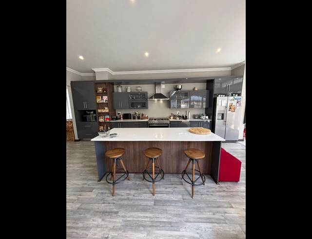 3 BEDROOM PROPERTY TO RENT IN BROOKLYN